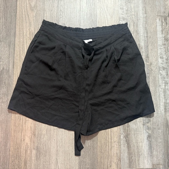 DR2 Black High-Waisted Shorts, Lightweight & Stylish summer wear - Picture 1 of 4